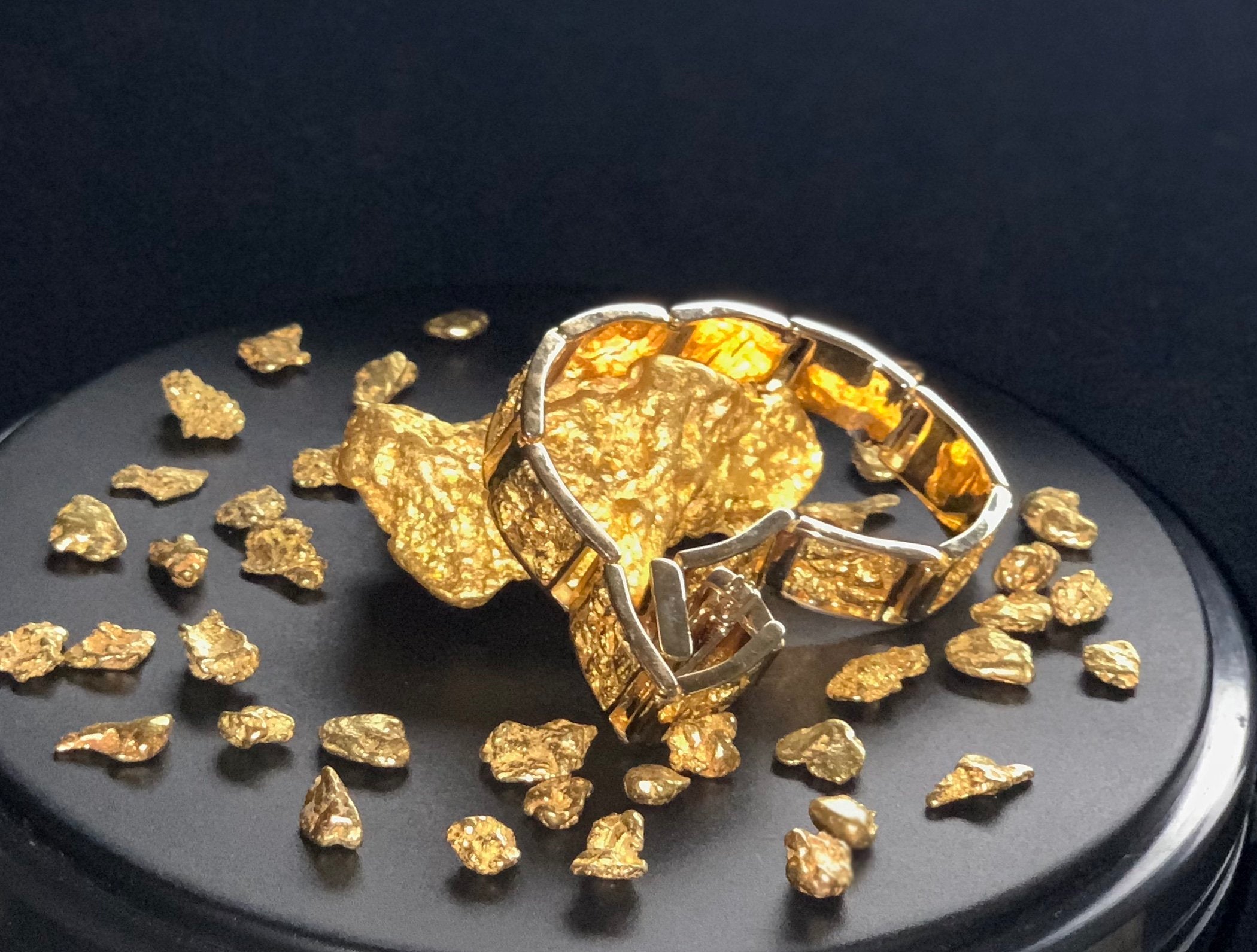 Jewelry - Gold Nugget