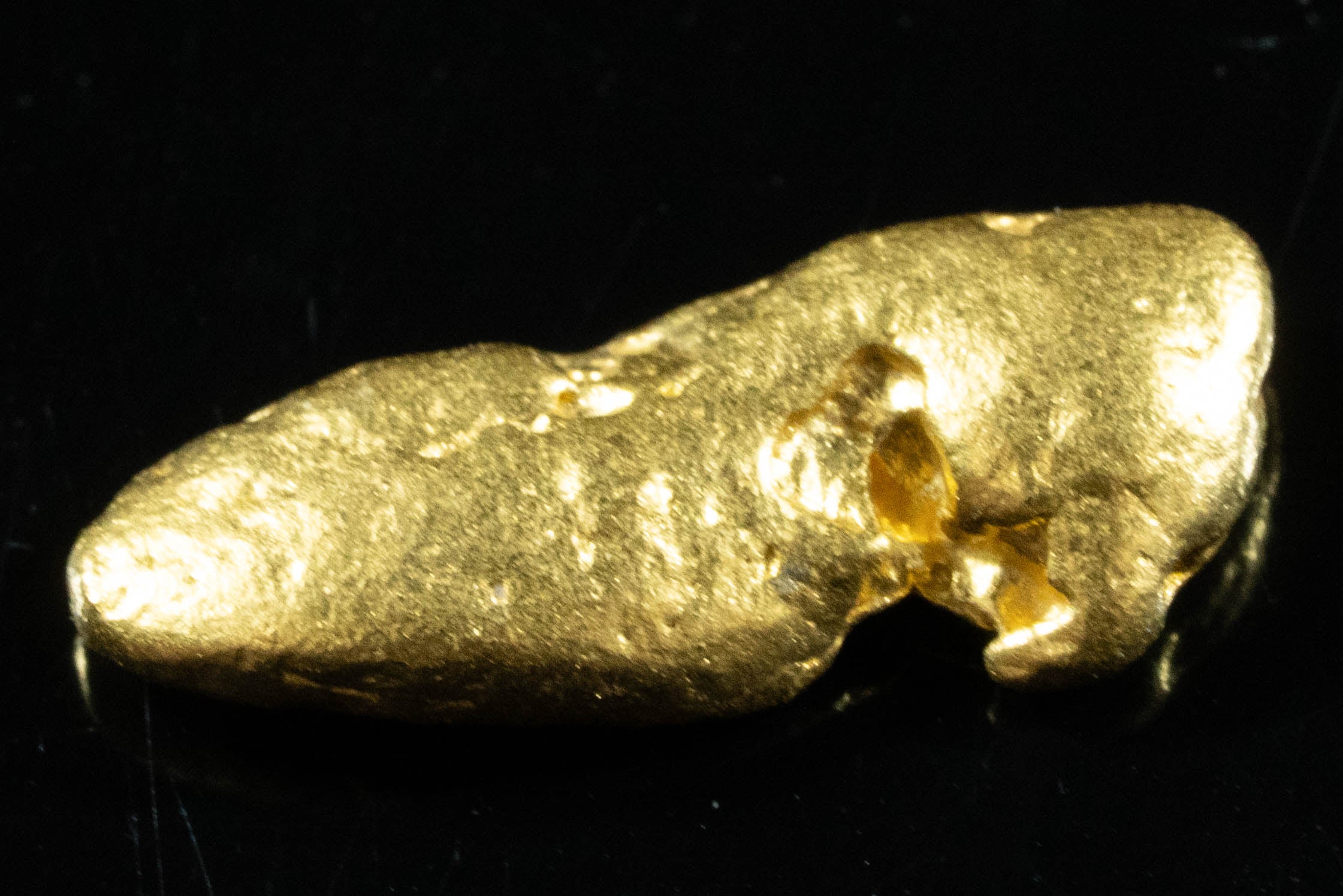 #885 Natural Gold Nugget Australian 1.65 Grams Genuine