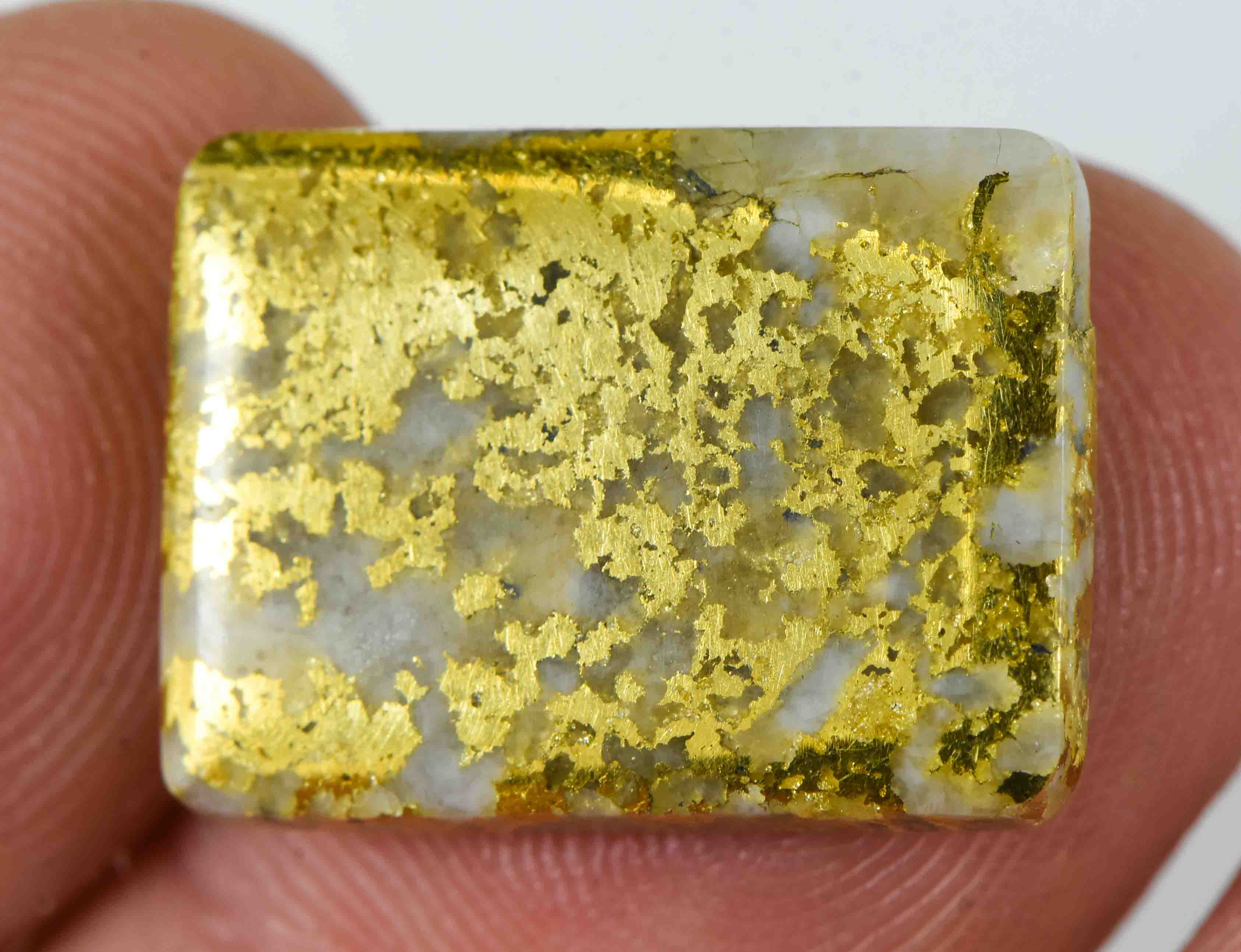 GC-25B Gold Bearing Quartz Cab California 6.94 grams Genuine