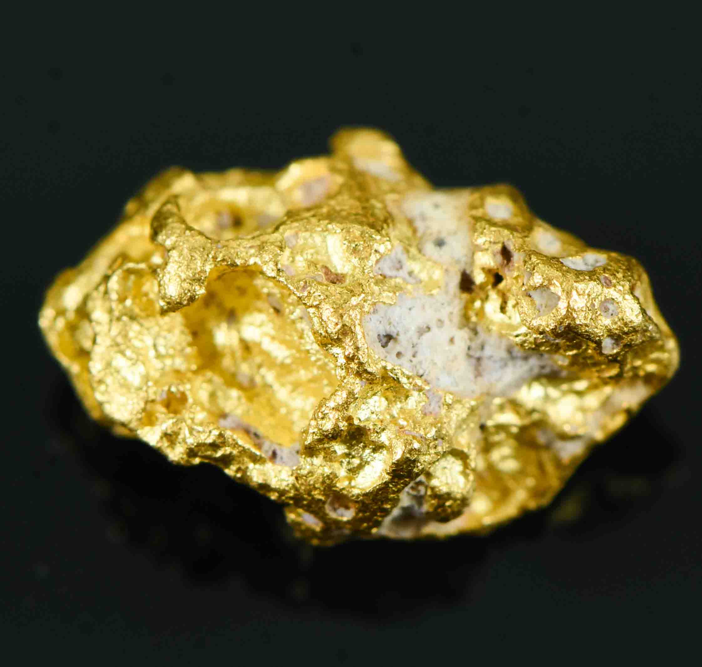#4 Australian Natural Gold Nugget With Quartz Weighs 1.69 Grams.
