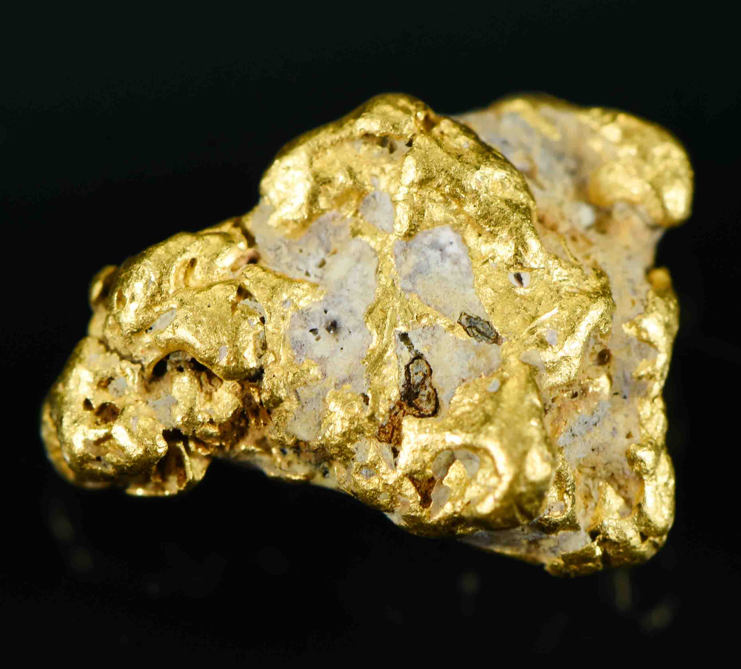 #21 Australian Natural Gold Nugget With Quartz Weighs 3.16 Grams.