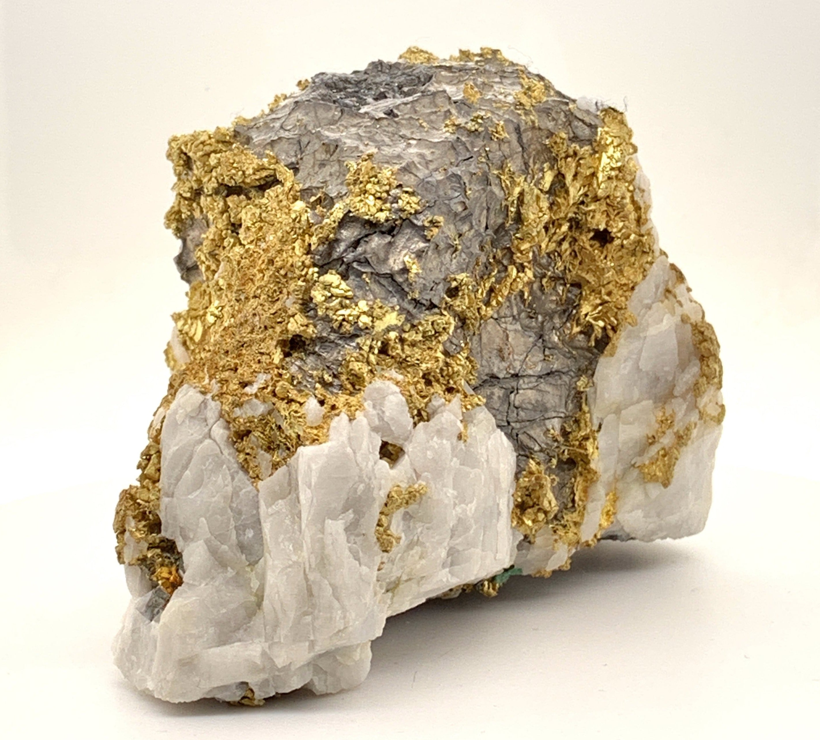 California Gold Bearing Quartz Rock  -Oriental Mine - Gross Wt 908.13 Grams Gold Wt 29.20 OZT