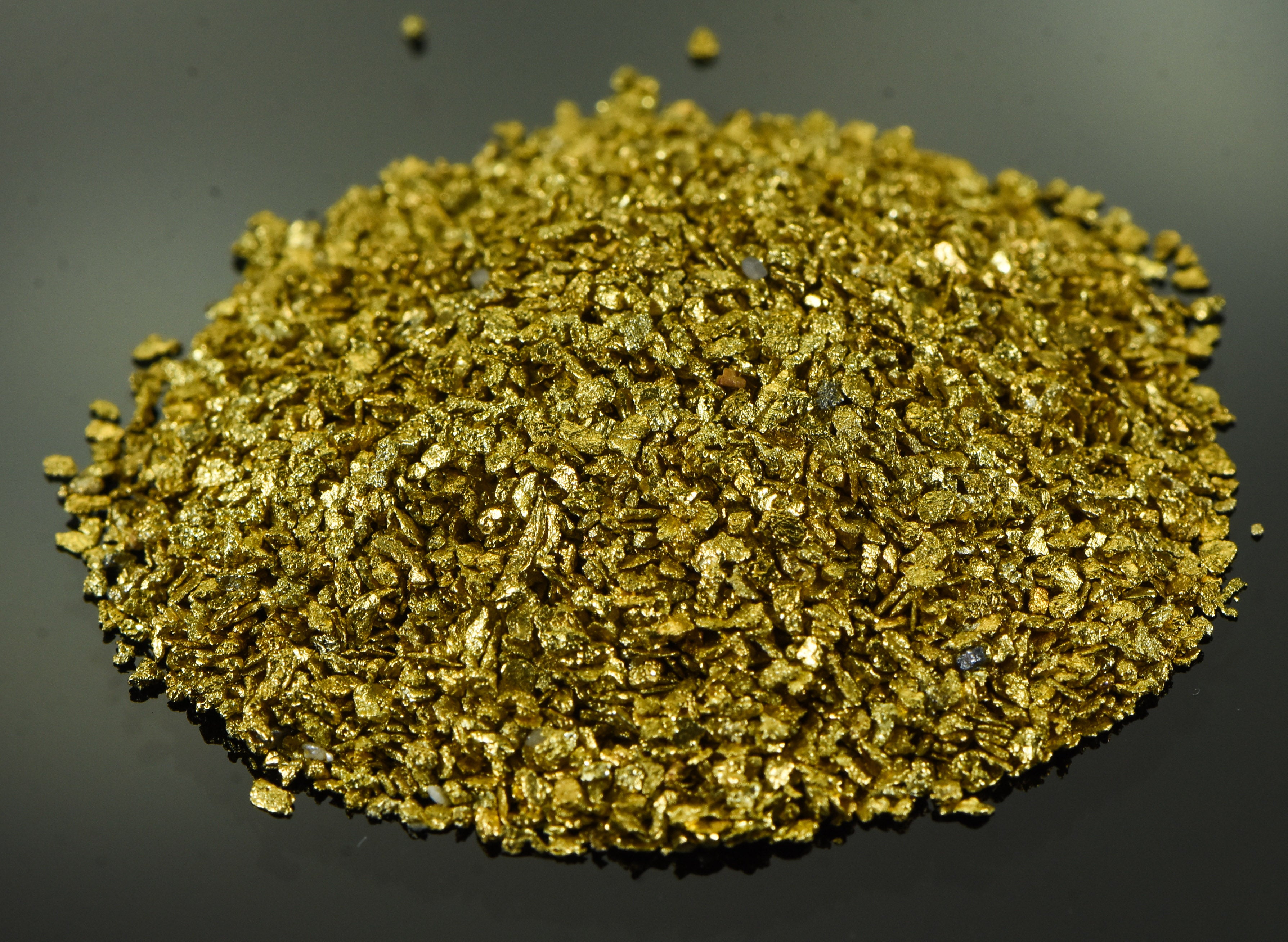 Alaskan Yukon Gold Rush Nuggets #25 Mesh 1 Troy Oz 31.1 Gram 20 DWT Authentic
