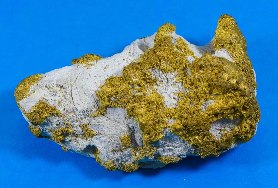 Large Gold Bearing Quartz Specimen Sierra Mining District California 208.69Grams 6.71 OZ Genuine