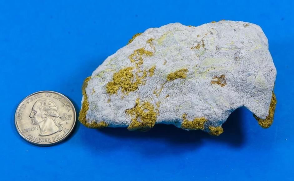 Large Gold Bearing Quartz Specimen Sierra Mining District California 208.69Grams 6.71 OZ Genuine