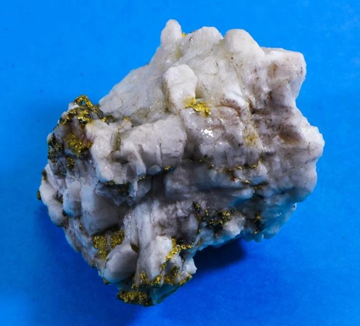 Large Gold Bearing Quartz Specimen Sierra Mining District California 210.04 Grams Genuine