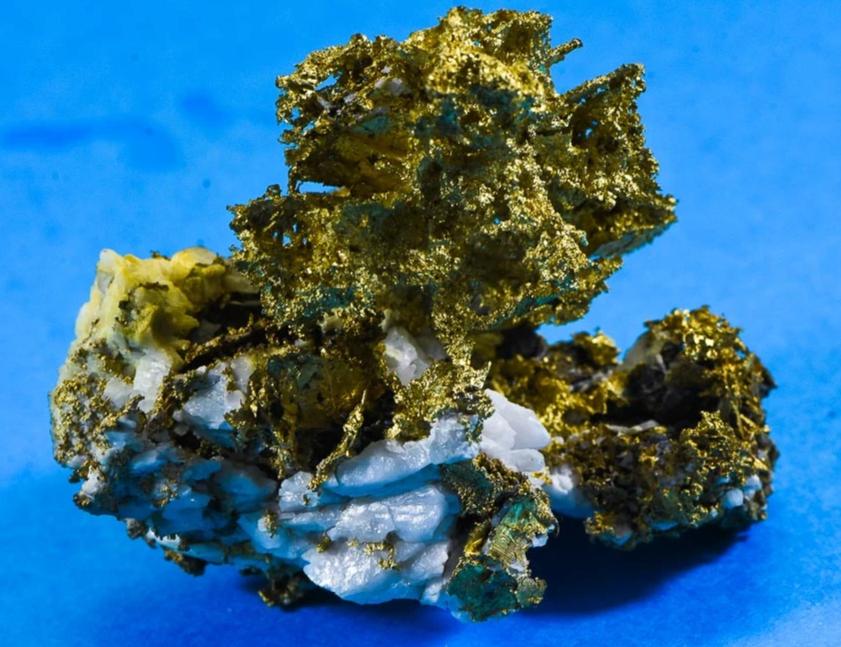 KV-2 Crystalline Native Gold in Quartz with Arsenopyrite 102.66 gram 3.30 Troy Ounces