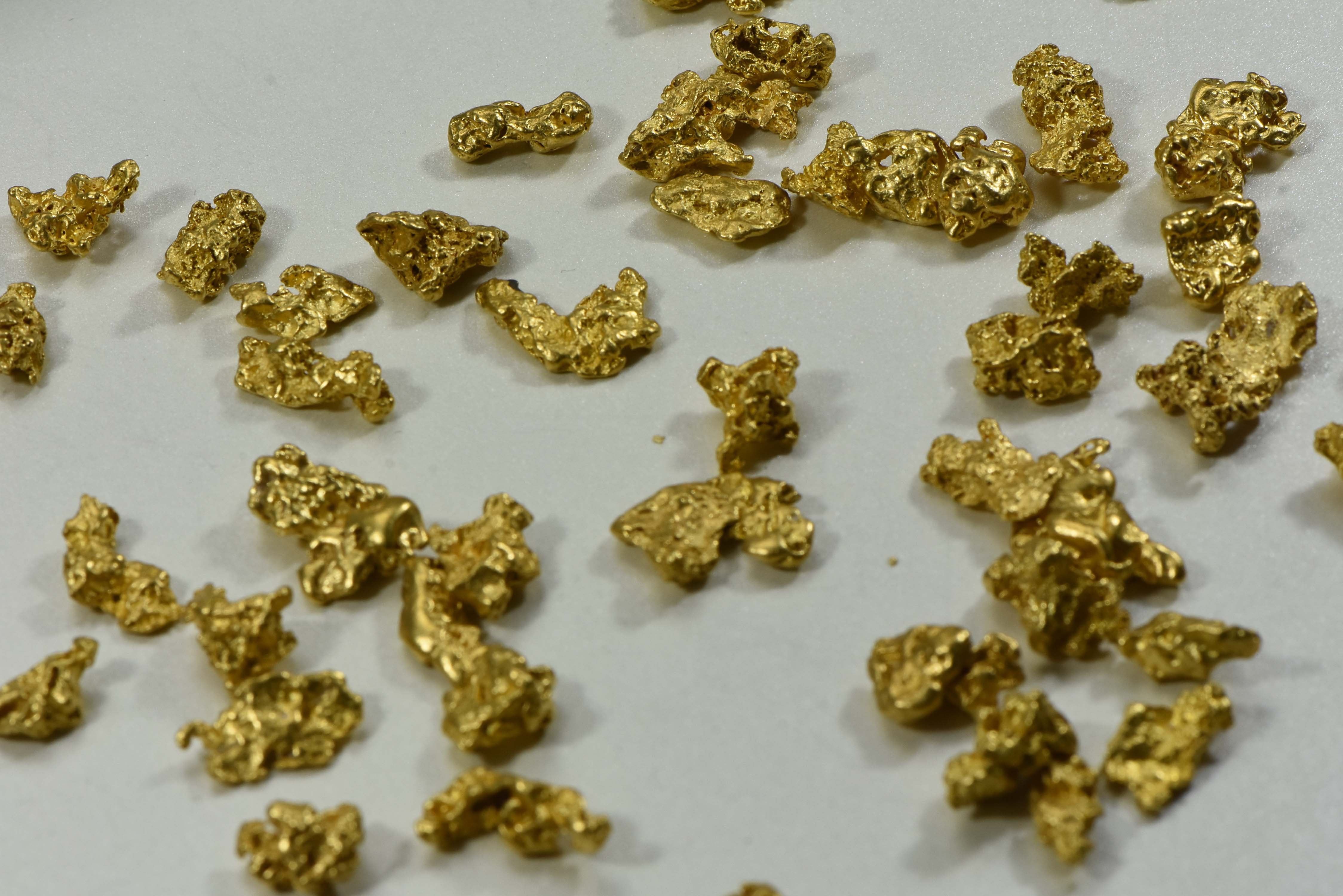 Australian Natural Gold Nugget Lot 2-5 Gram Pieces/ 31.10 Total- 1 Troy Oz. Aussie Nuggets Grams