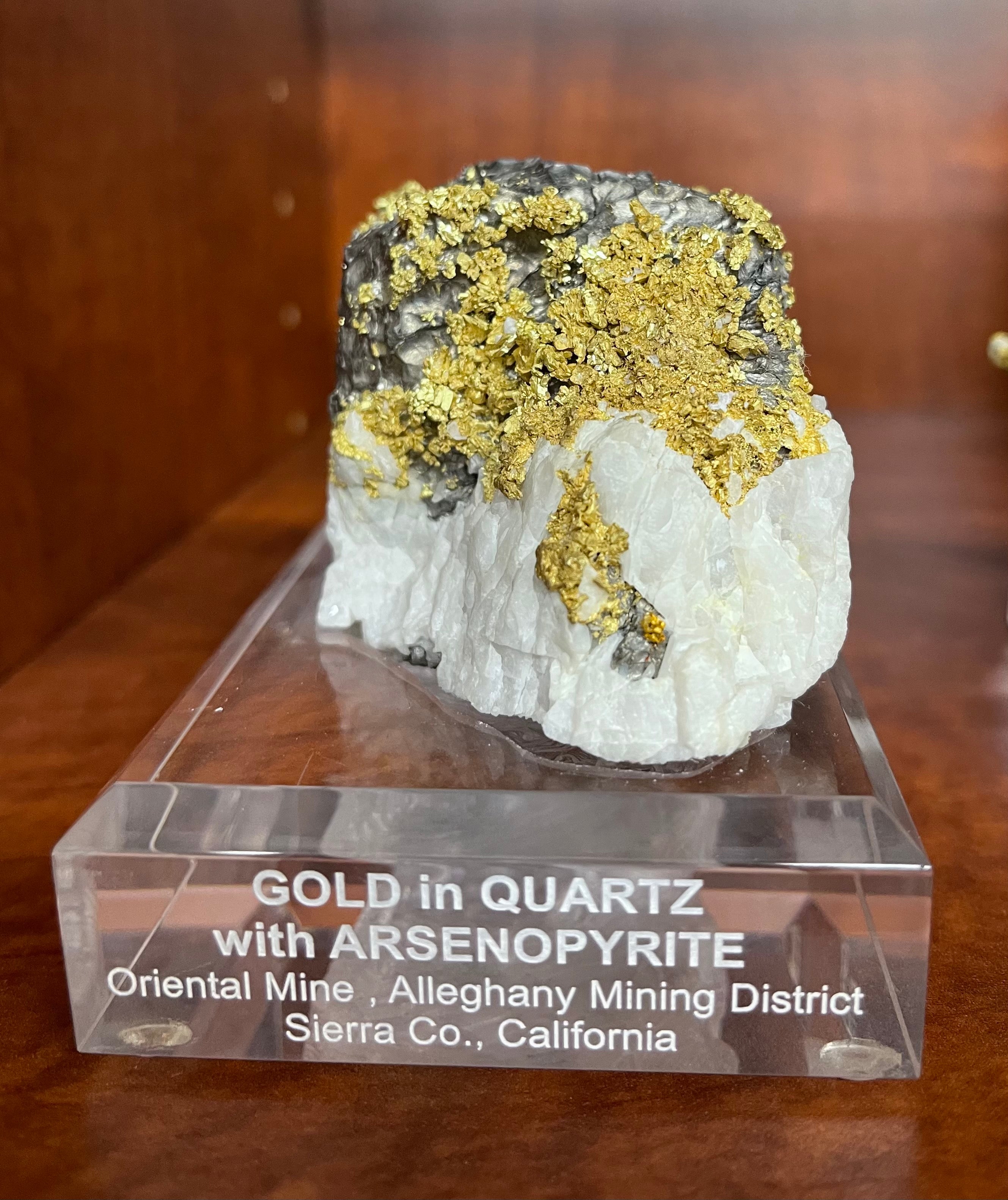 California Gold Bearing Quartz Rock  -Oriental Mine - Gross Wt 908.13 Grams Gold Wt 29.20 OZT